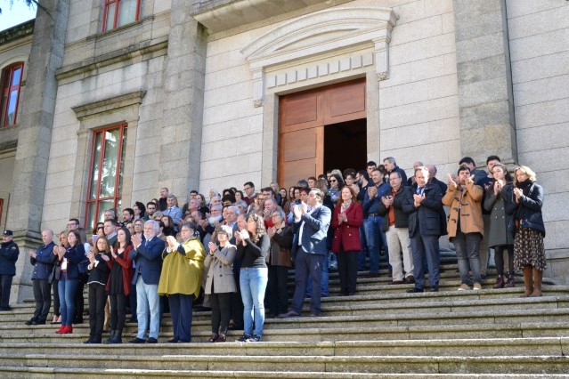 Minuto de silencio no Parlamento de Galicia contra a violencia machista